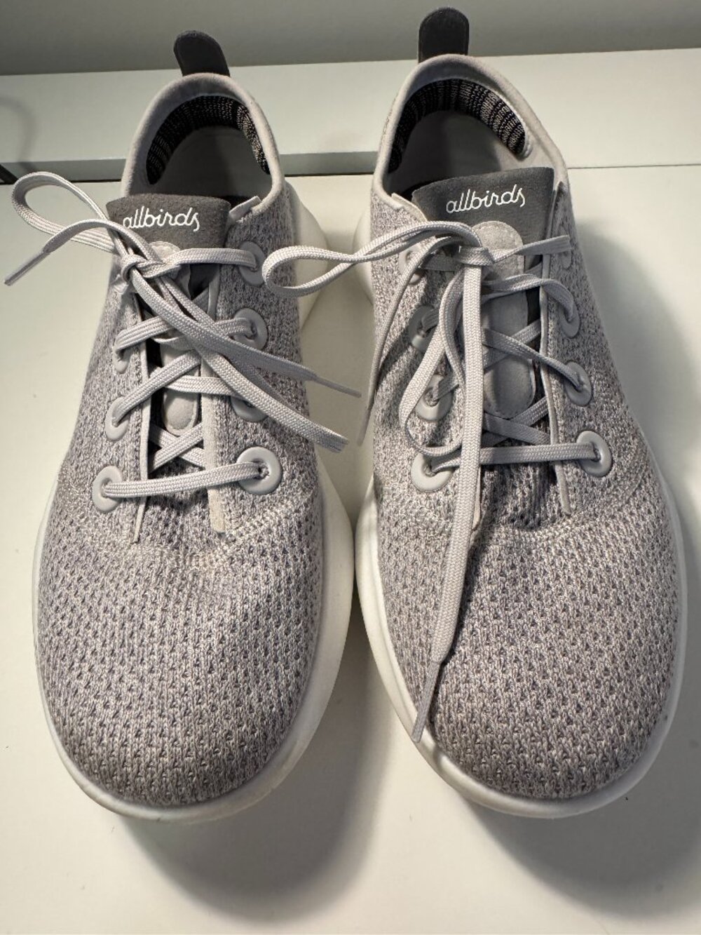 Allbirds Women's SuperLight Tree Runners Size 9/39 Very Good Condition Grey